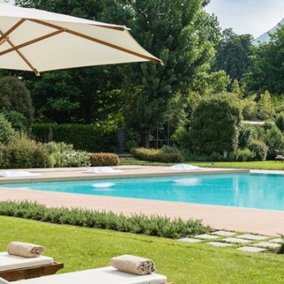 A Como l’esclusivo aperitivo a bordo piscina