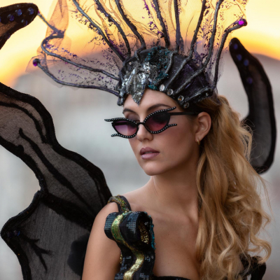 Pugnale "veste" il ballo d'epoca con Folly
