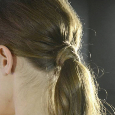 Acconciature easy eventi estivi: a ogni taglio la sua face code