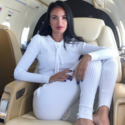 Camilla Neuroni, un'estate a cinque stelle