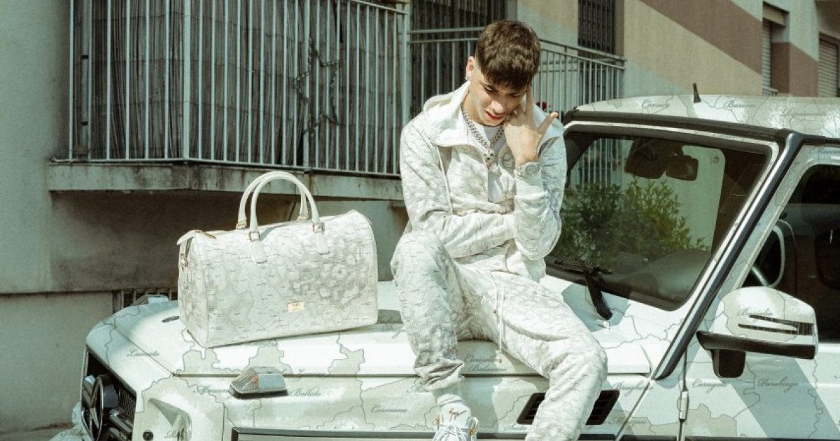 Il rapper milanese Shiva firma la collection