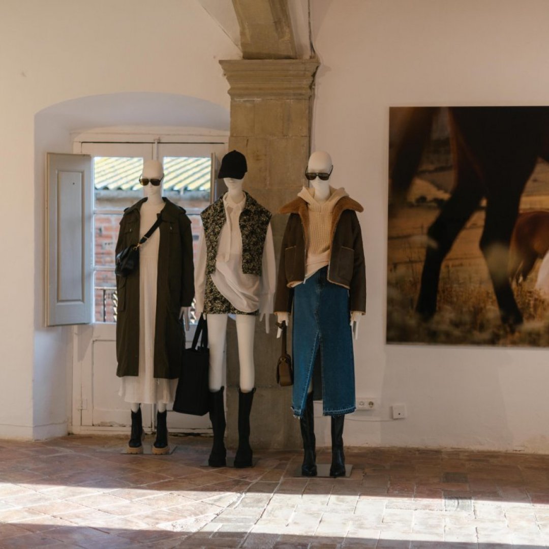 Mango presenta nell'Empordà la sua nuova collezione A/I 2021