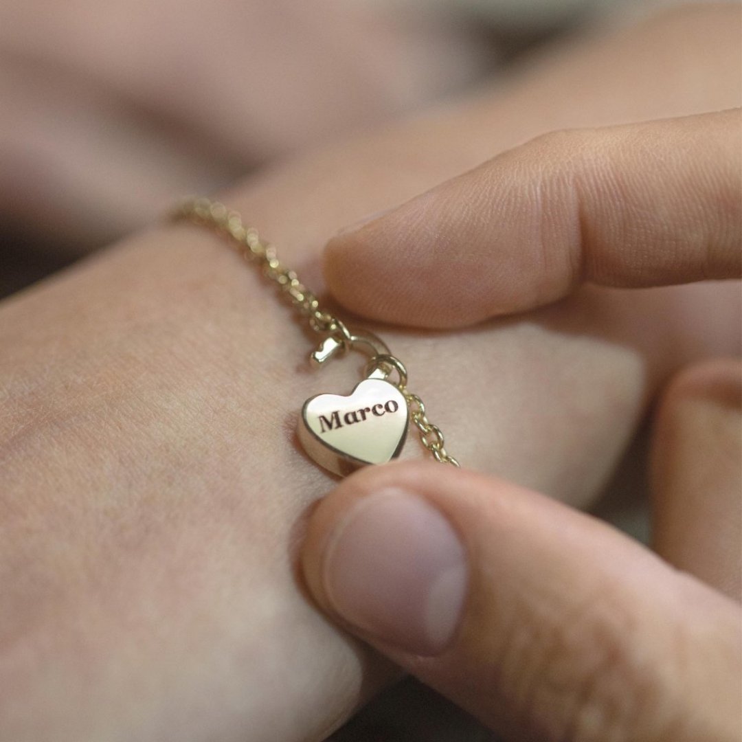 Il lucchetto dell'amore diventa personalizzato