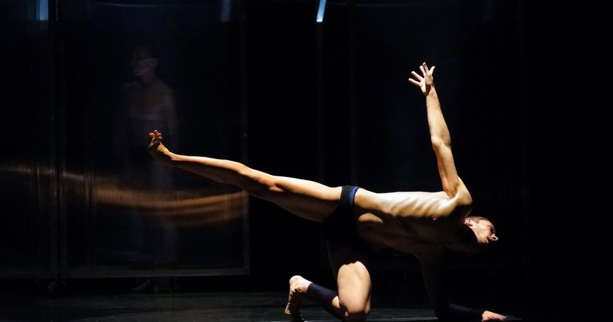 Moving Bodies, Oper Your Mind - FashionChannel