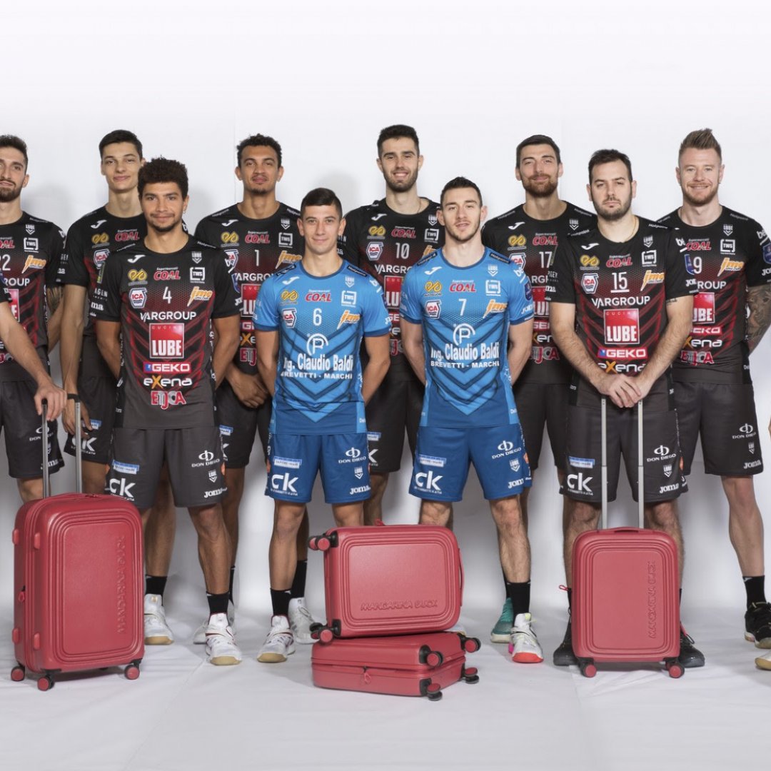 Mandarina Duck collabora con Lube Volley per il Campionato 2023/24