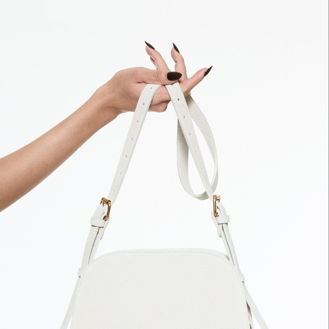 La Camera Bag 3-in-1 ridefinisce l’eleganza quotidiana