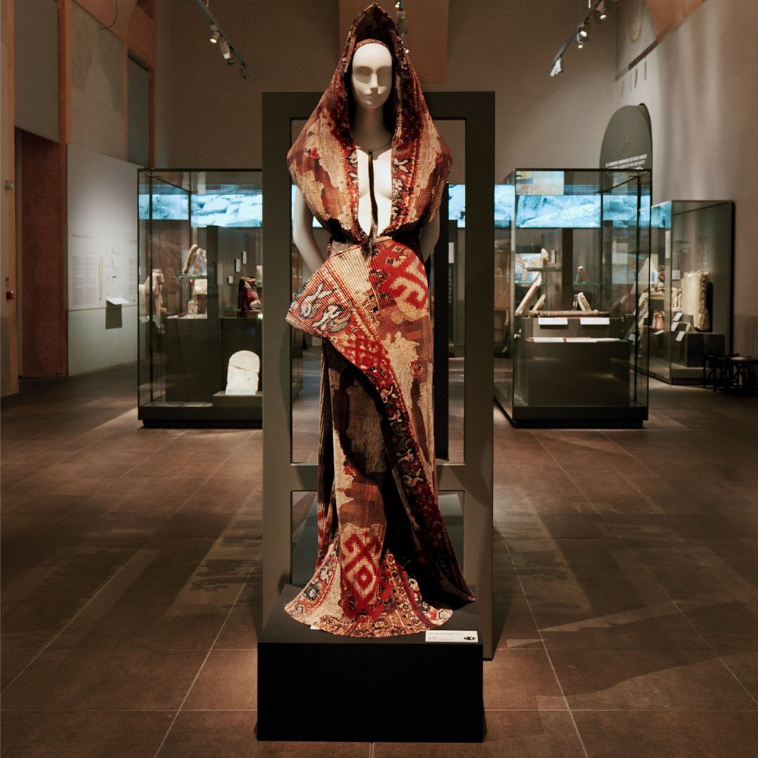 HIEROGLAM: al Museo Egizio la moda riscopre il fascino del mito