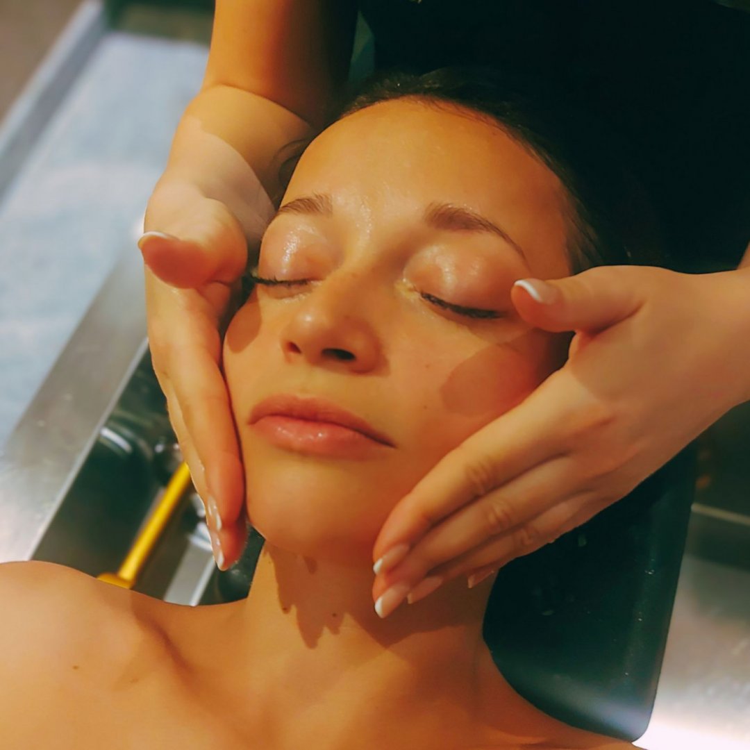 Head Spa coreano: il nuovo rituale di benessere ti aspetta da Splash e Spa