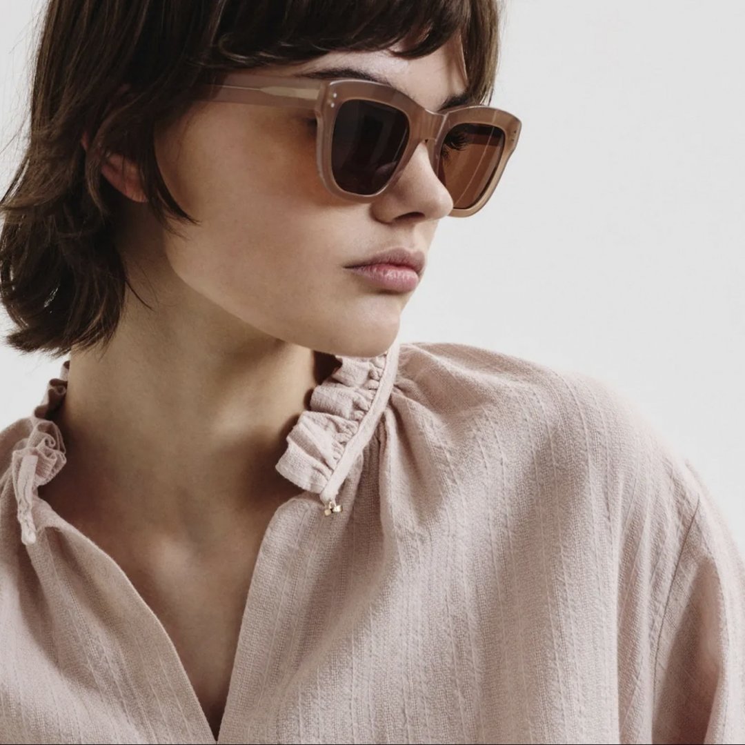 Pomandère Eyewear SS26: l'eleganza si riflette in uno sguardo senza tempo
