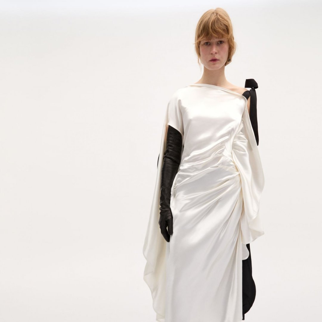 Romeo Gigli FW26–27: la moda diventa desiderio, mistero e trasformazione
