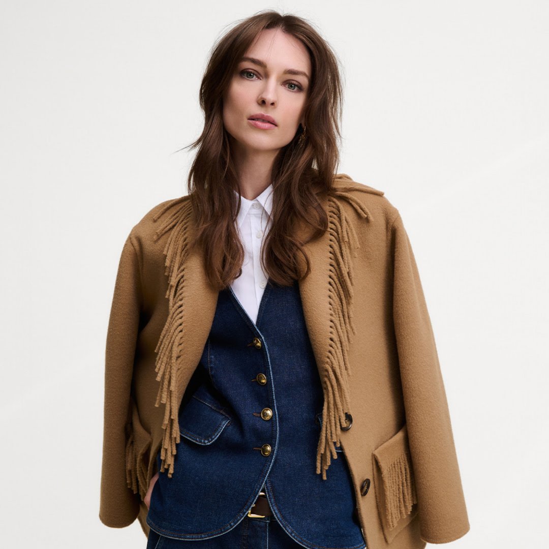 Luisa Spagnoli reinterpreta il denim con eleganza e spirito contemporaneo